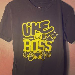 Bundle 2 t-shits and 1 pants